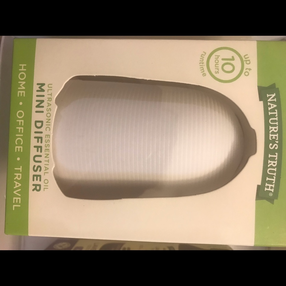 Mini diffuser with lavender &peppermint essential - Picture 4 of 5